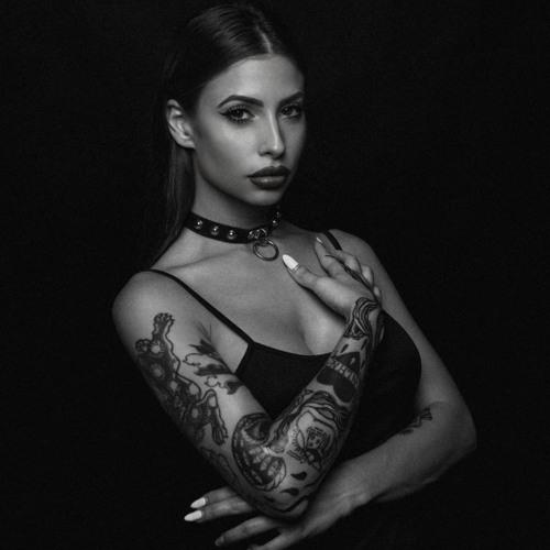 Ania Bruster