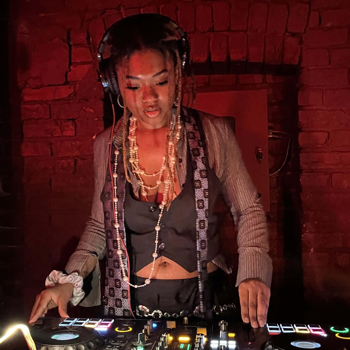 DJ KORIS