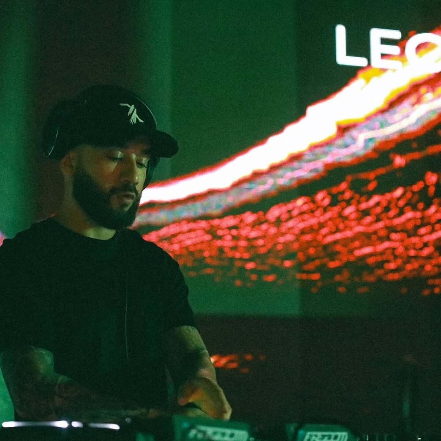 Leo J (2)
