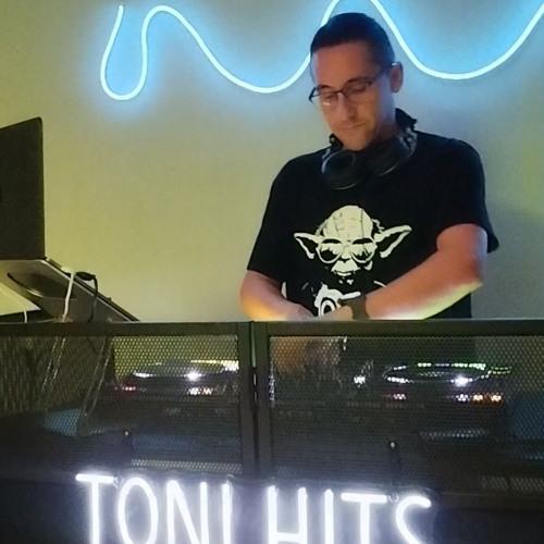 ToNi HiTs