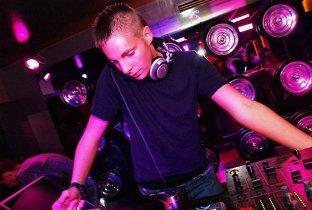 Nils