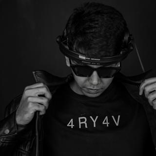 4RY4V