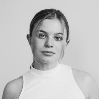 Elli B