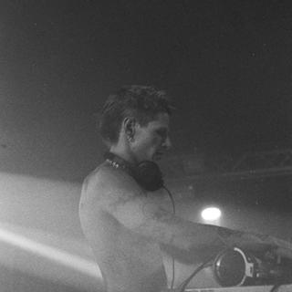 PACKAPUNCH909