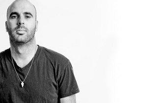 Nadav Vee