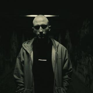 INSANITY (AU)