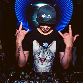 ALEX GOODCAT