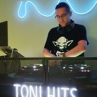 ToNi HiTs