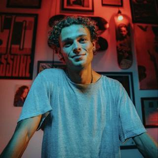 Marcus Waxx
