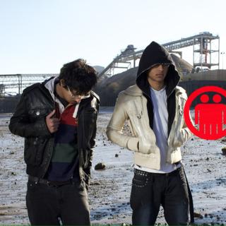 The Twins (waitareyoutwins)