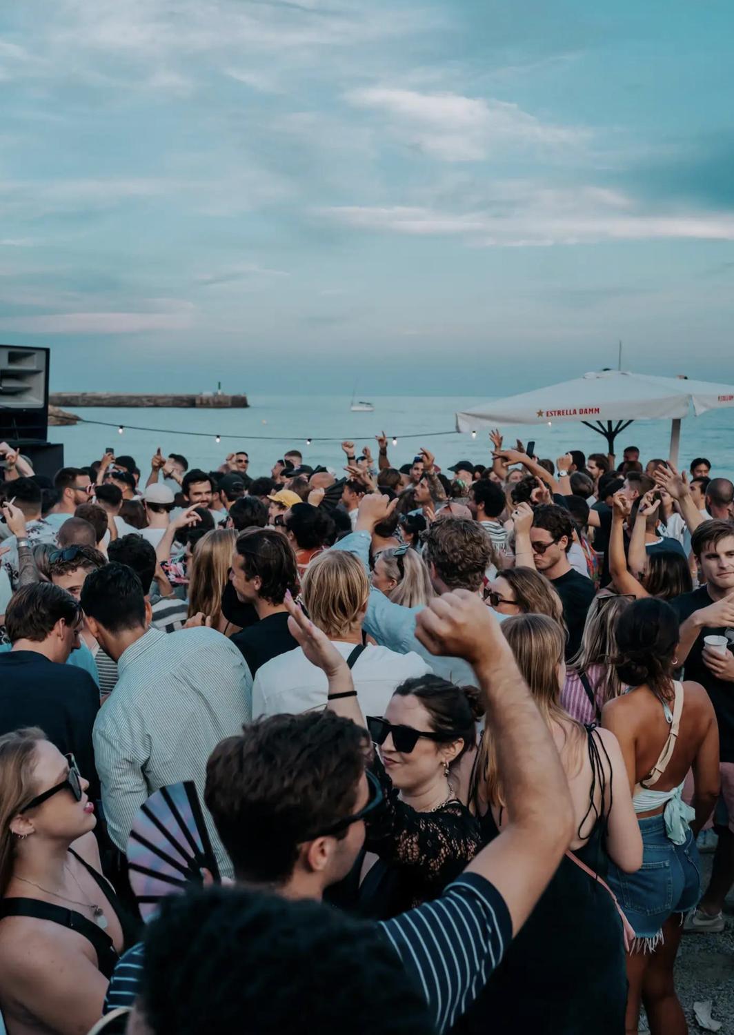 Free Beach Party: Simple Times X Salve Pres. Amazing Secret Guest