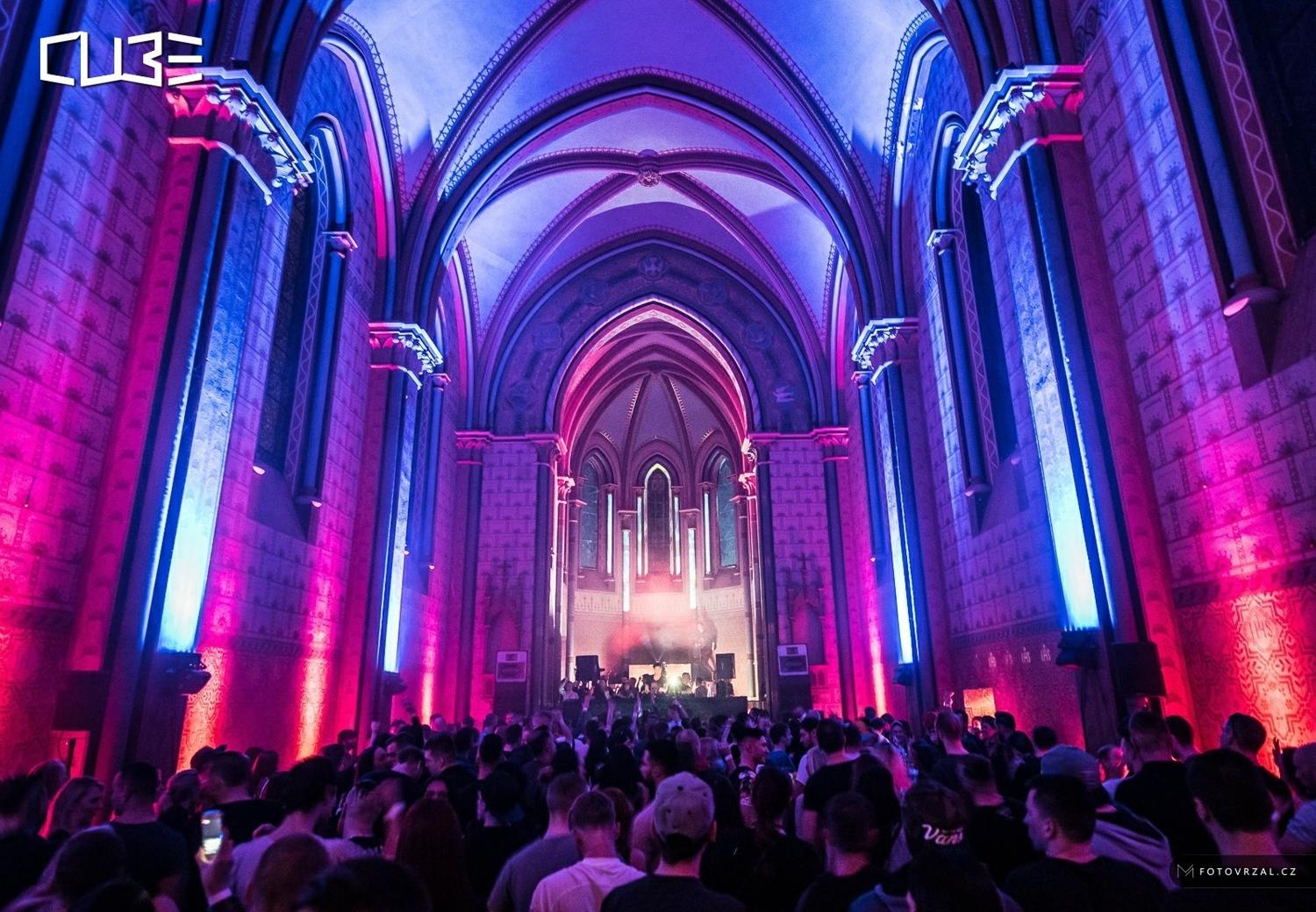 Rave In The Church † Technoween