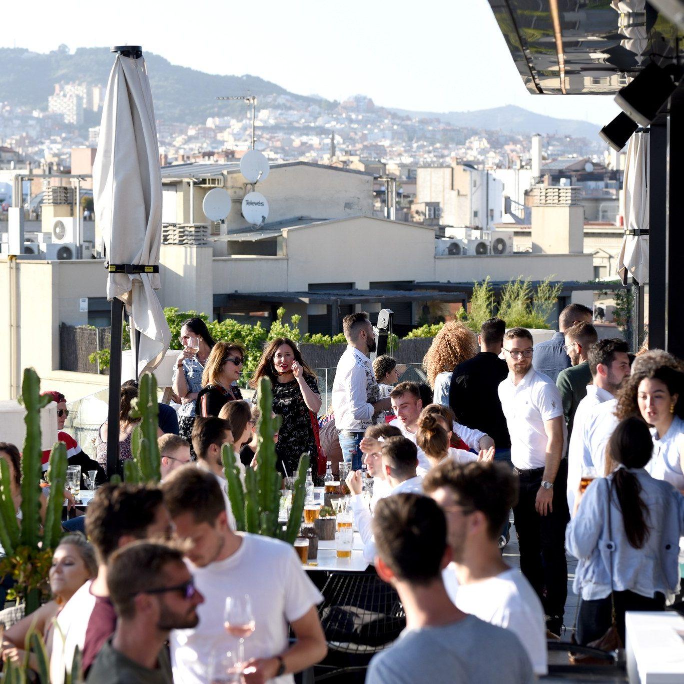 Tardeo 80'S Rooftop House Music