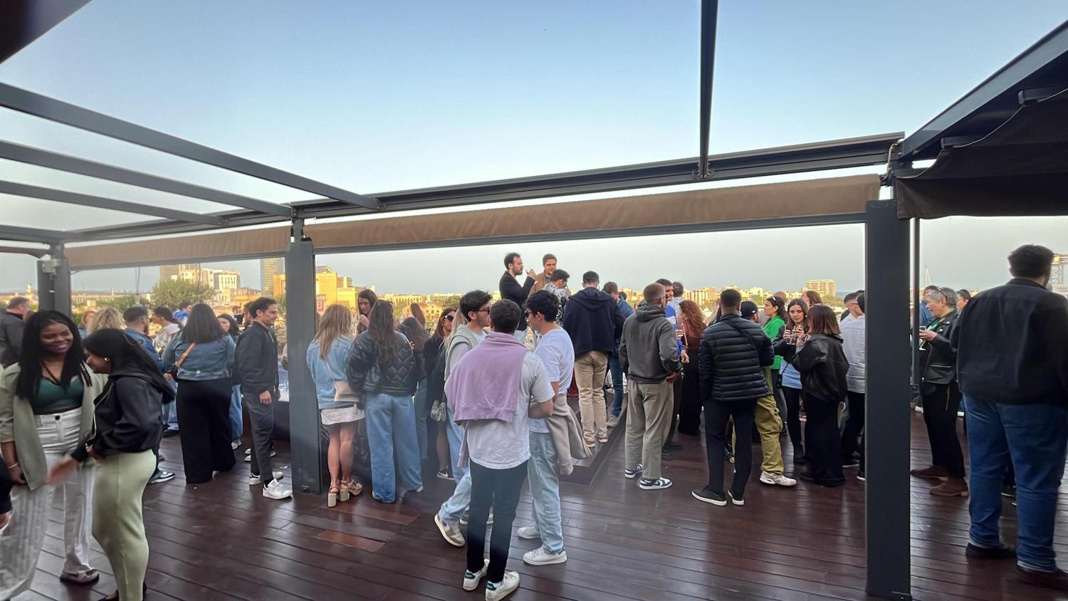 80'S Rooftop: Free Rooftop Party W/Tba