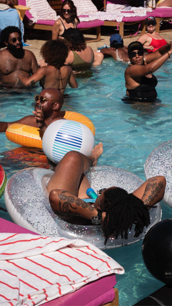 Casual - A Queer Pool Party