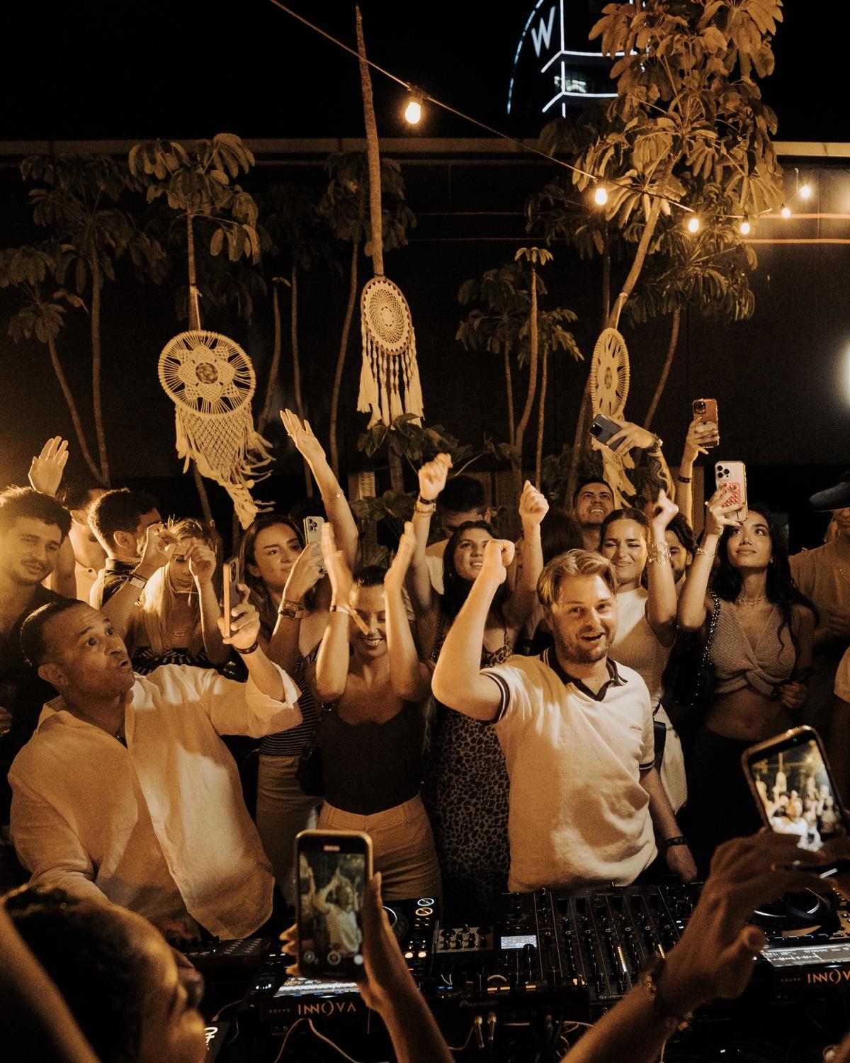 [Free Tickets] Rito At Azul Rooftop (Afro House)