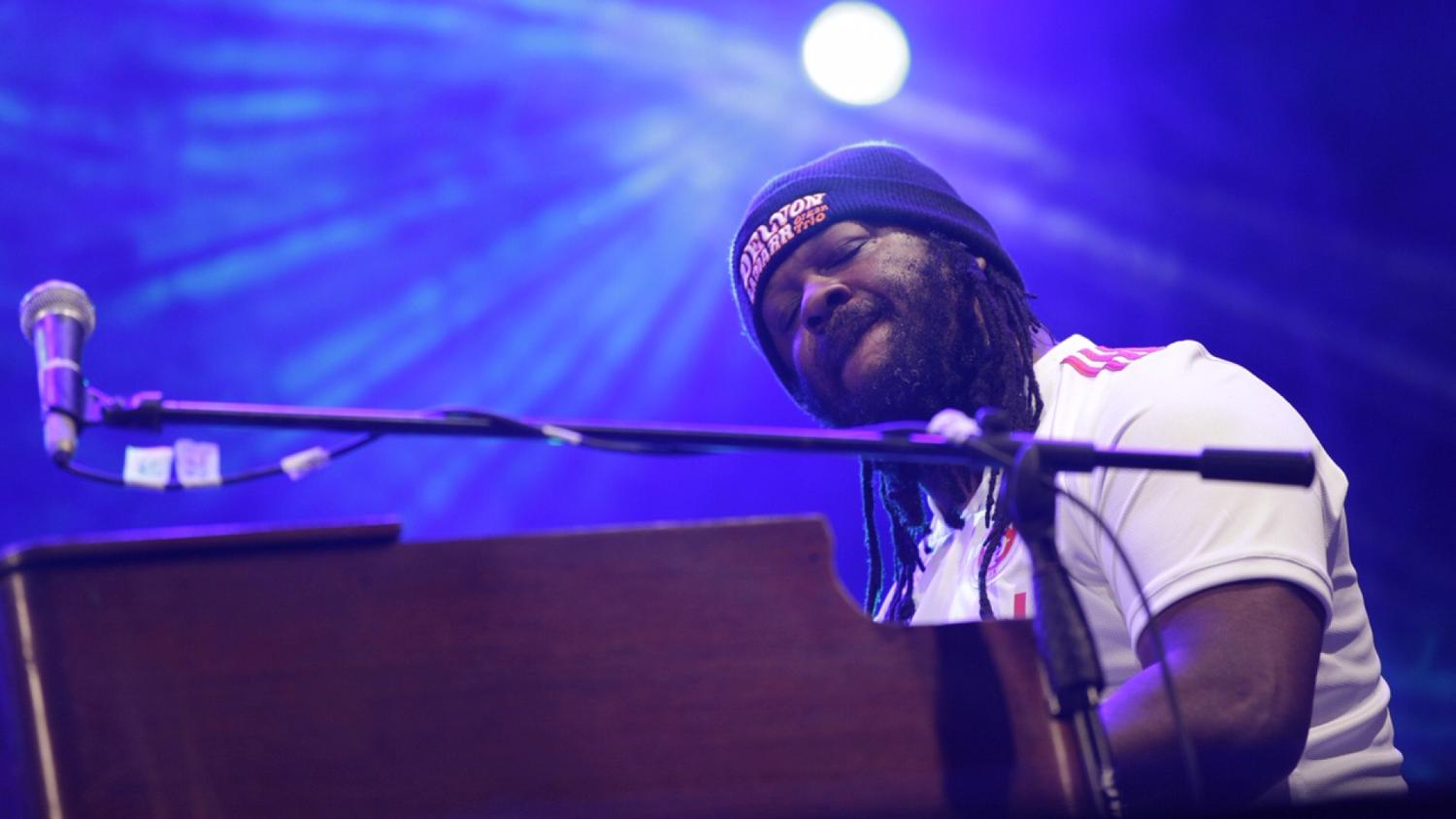 Delvon Lamarr Organ Trio And Dj Snowboy