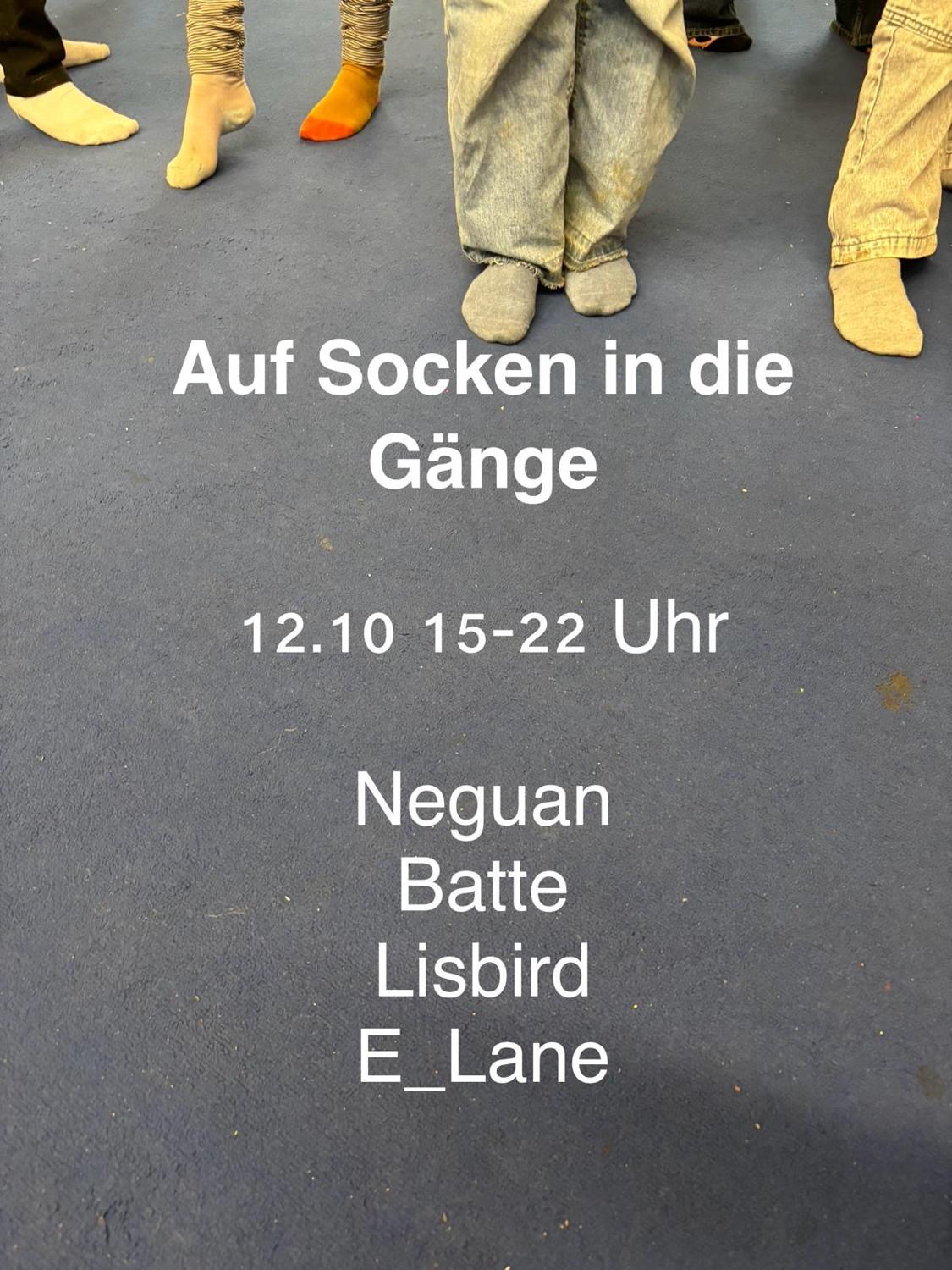Auf Socken In Die Gänge