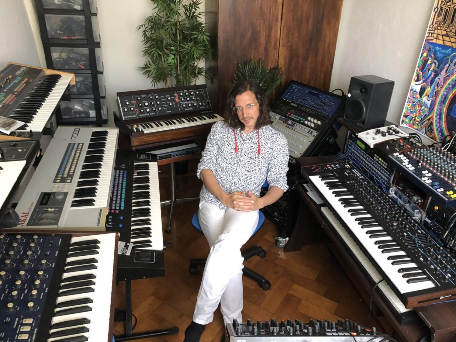 La Cheetah Club Presents: Legowelt = Zorlok Compressor + Nightwave