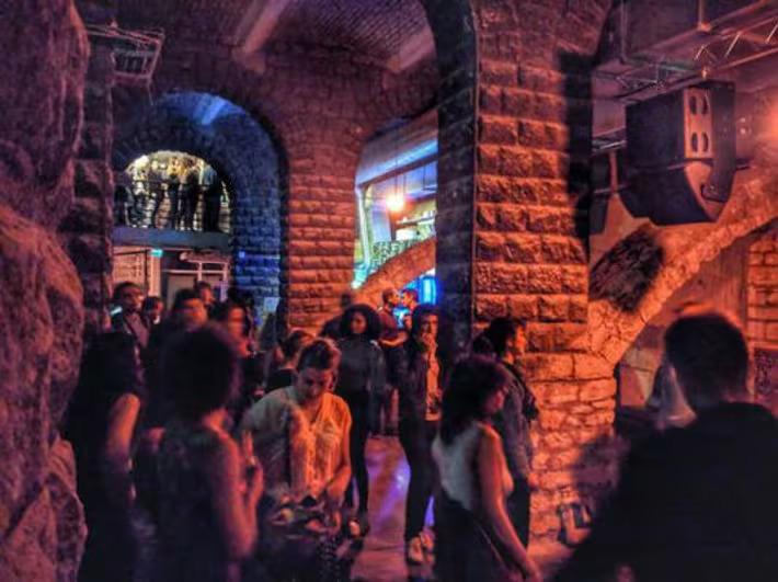 The 2 Of Lust & Guests