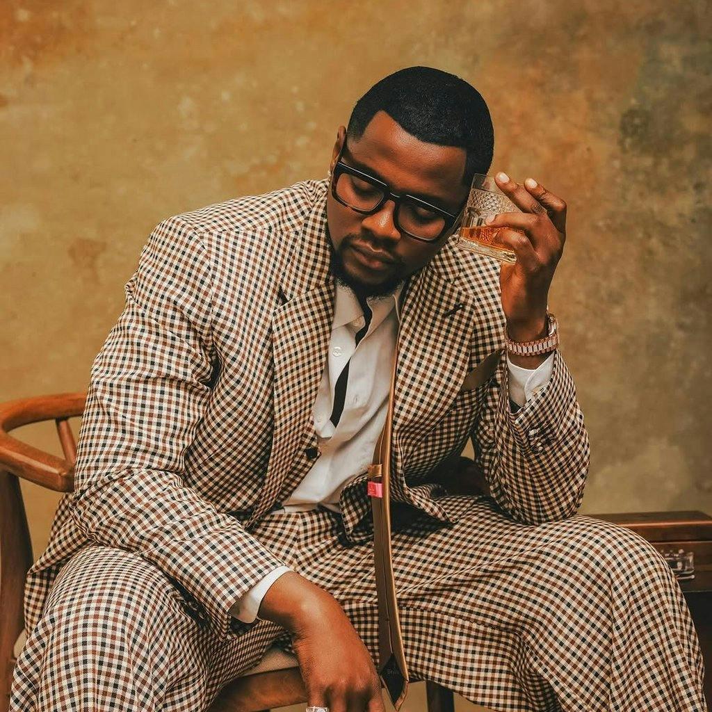 Kizz Daniel: Live In Glasgow!!