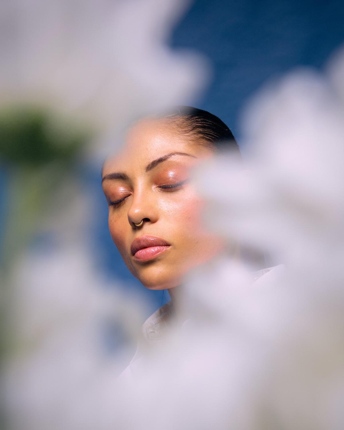 Suze Ijó With Barn & Friends