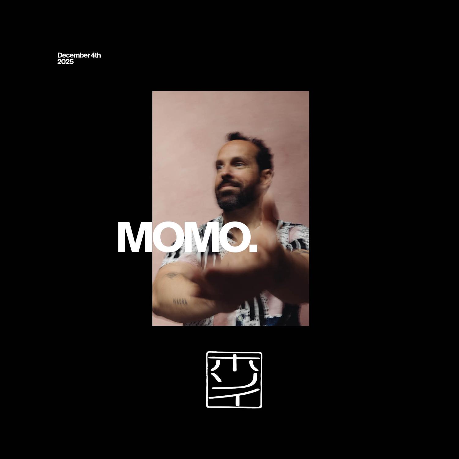 Momo. (Live)