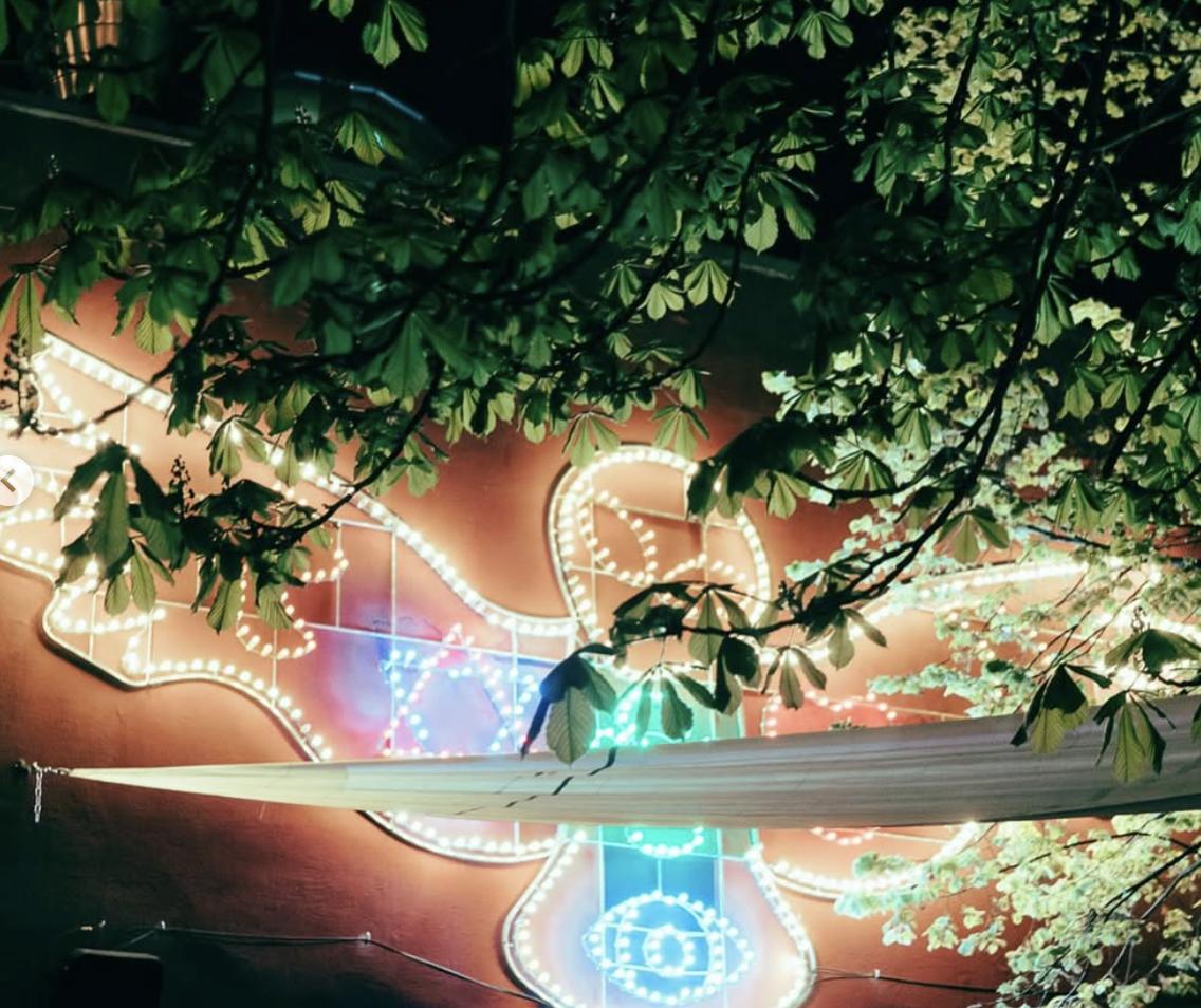 Motel X Philippa Pacho & Audrey Danza 