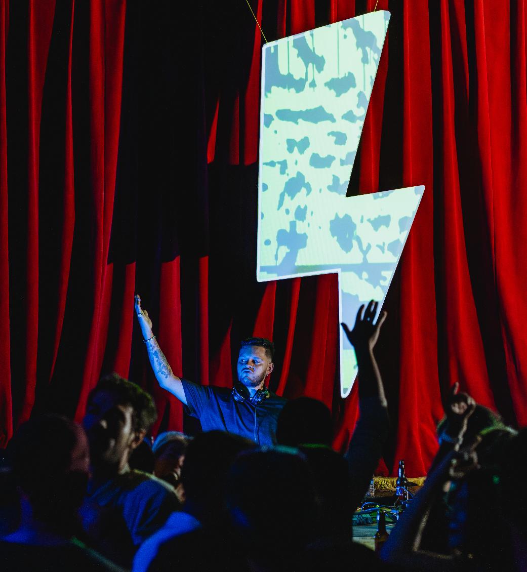 Moving The Energy Pres. Face To Face Ii Hard Techno Set Ii Last Free