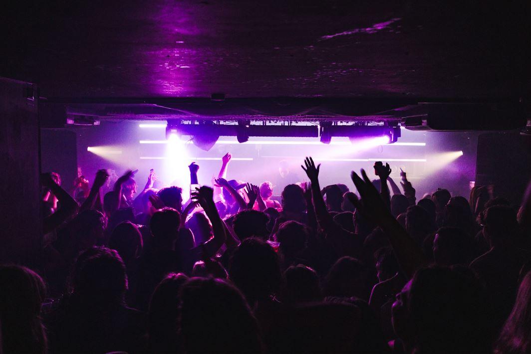 Free Entry - Free Range Sounds Xmas Ukg Rave