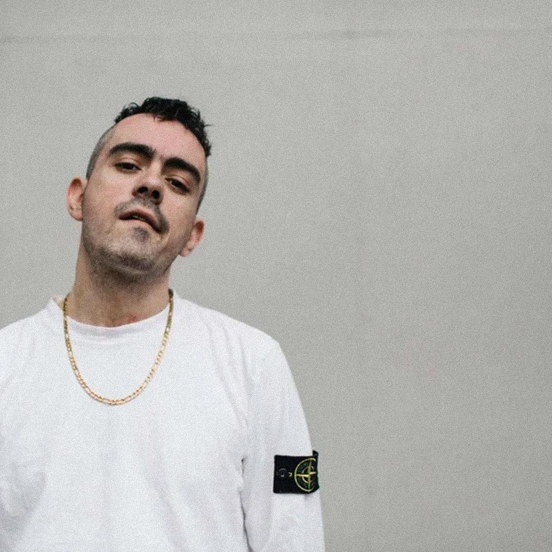 Post-It Never Forget W/ Oneman