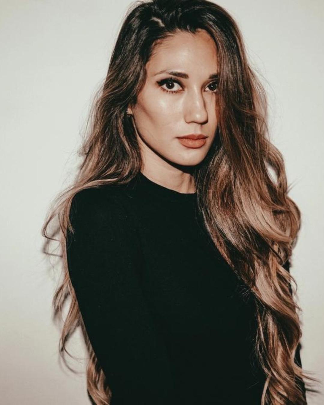 Sight & Mood Child Pres. Manda Moor, Sirus Hood, Jean Pierre, Janse, Sera De Villalta