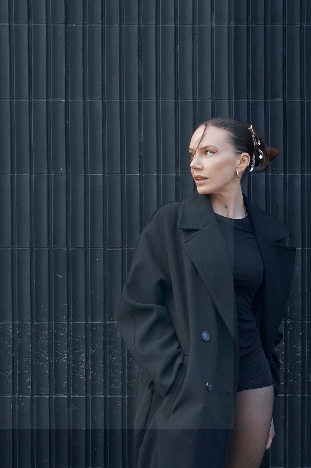 Genau: Toni Ba (Void Records / De)