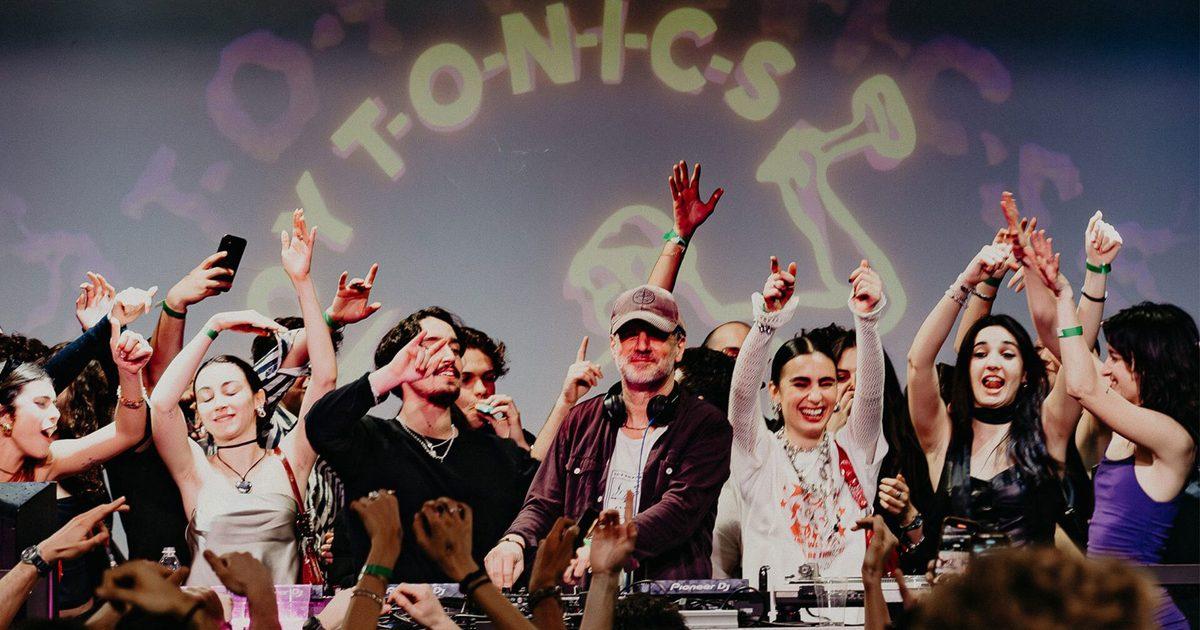 Toy Tonics In London — Shoreditch Jam @ Village Underground