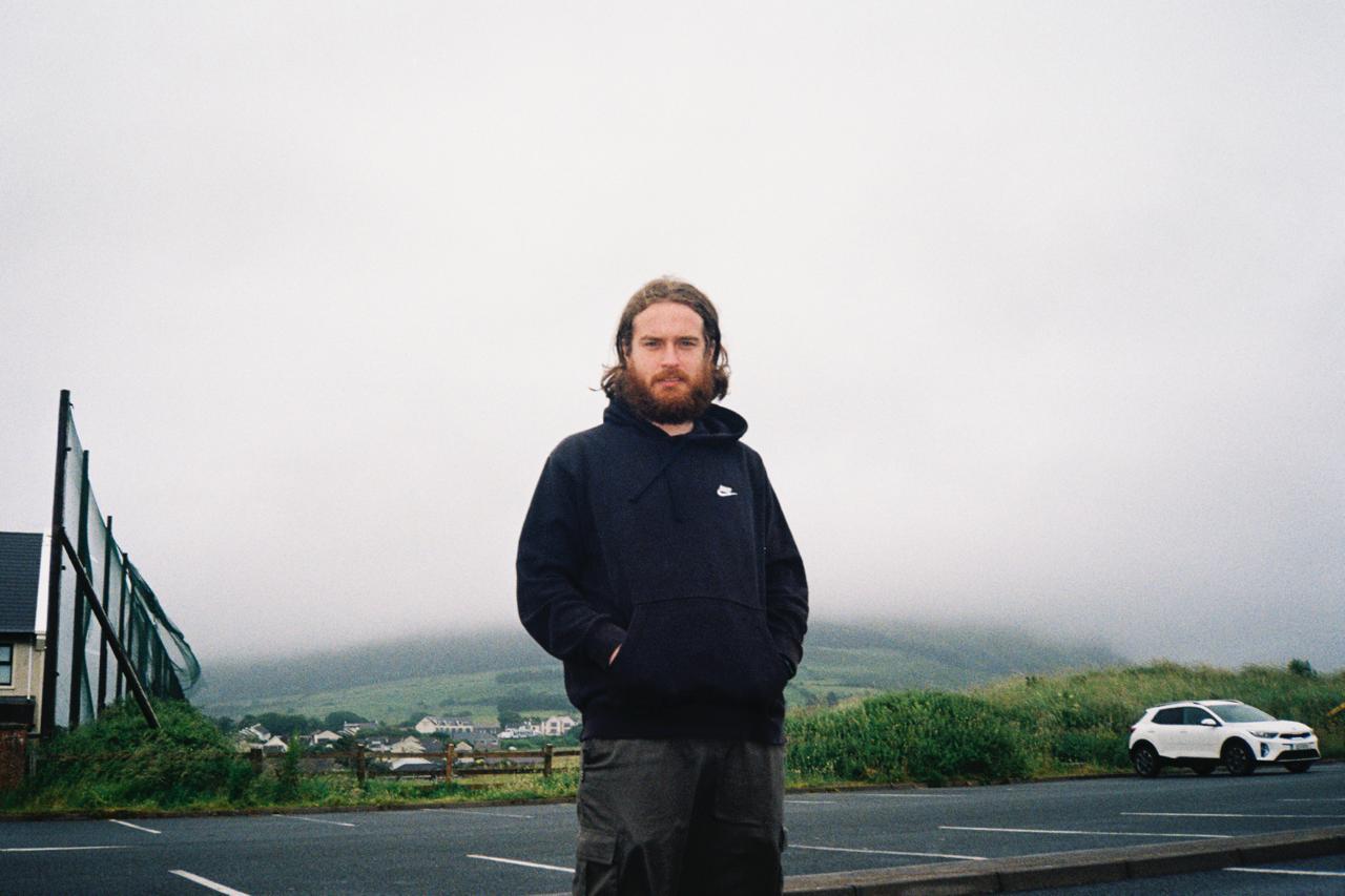 Unceen With Spray & Sally C