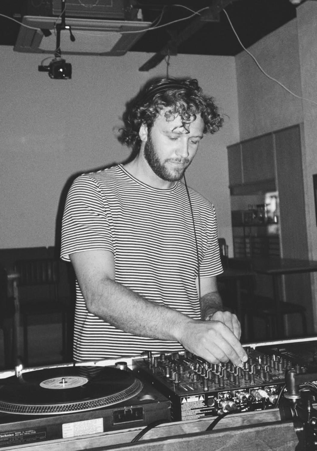 Spinback Lyle & Friends