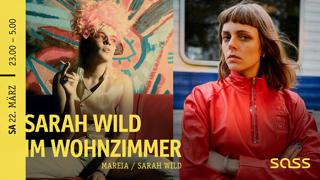 Sarah Wild Im Wohnzimmer