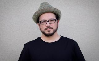 Caliente Caliente With Mark Farina