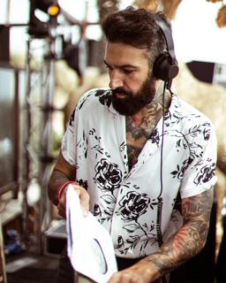 Adam Purnell (Hit It Sand Quit It, Lisbon) + Youry (宀, Hong Kong)