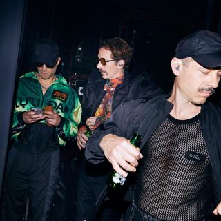 Whomadewho Live