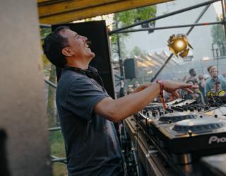 Jex Opolis, Rui Vargas & Snowcaveman, Varela, Sheri Vari, Nvno, Lucky