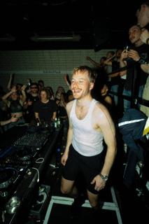 Unceen With Paraçek