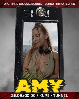 Amy At Kupe - Tunnel