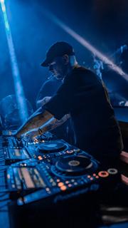 Odonien With Ixakt, Matthias Olck & Tommy Libera // Ehrenfeld Xl – 10 Clubs, 1 Night, 2 Distric