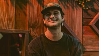 Îlesoniq Présente Tape B: The Soundtrack To Everything You Forgot