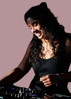 BERNSTEINBAR x STEPH & Special Guest