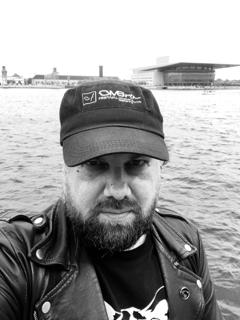 Era Uma Vez Em Paris Invites Glitz