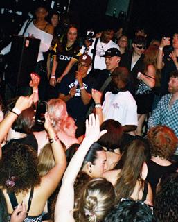 Fugazii X United Identities - Nye