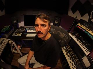 Kult Pres. Demi Riquisimo