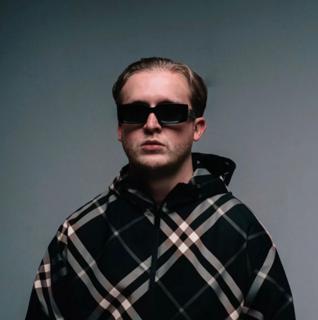 Paradym Presents: Max Dean